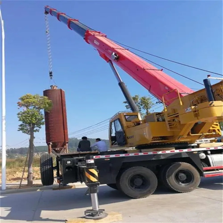 西陵专业吊车租赁多少钱