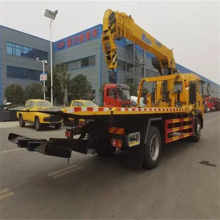 西陵附近小随车吊出租电话，轻松解决搬运烦恼